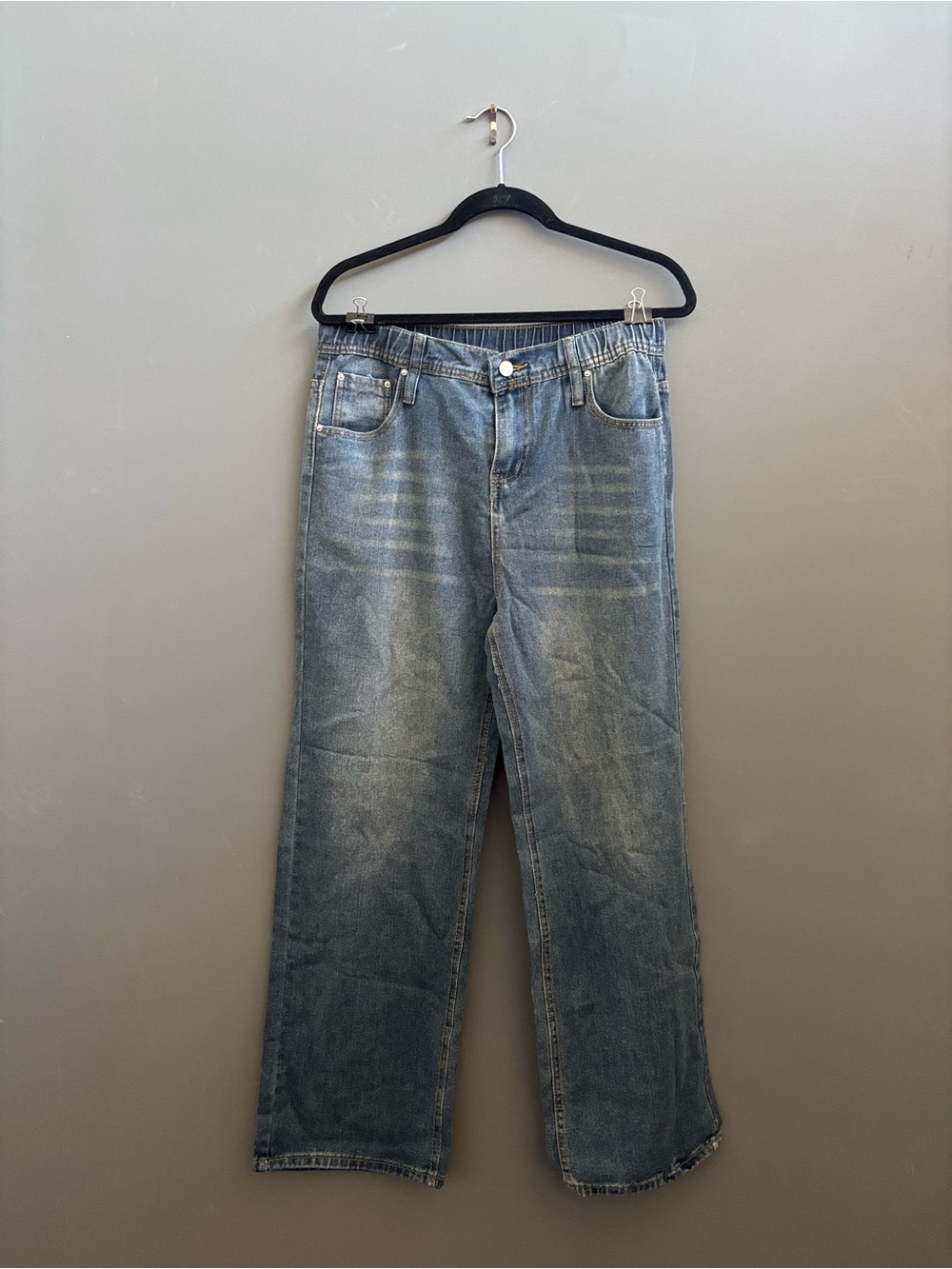 Elastic waist Straight-Leg Women's Jeans in Faded Blue